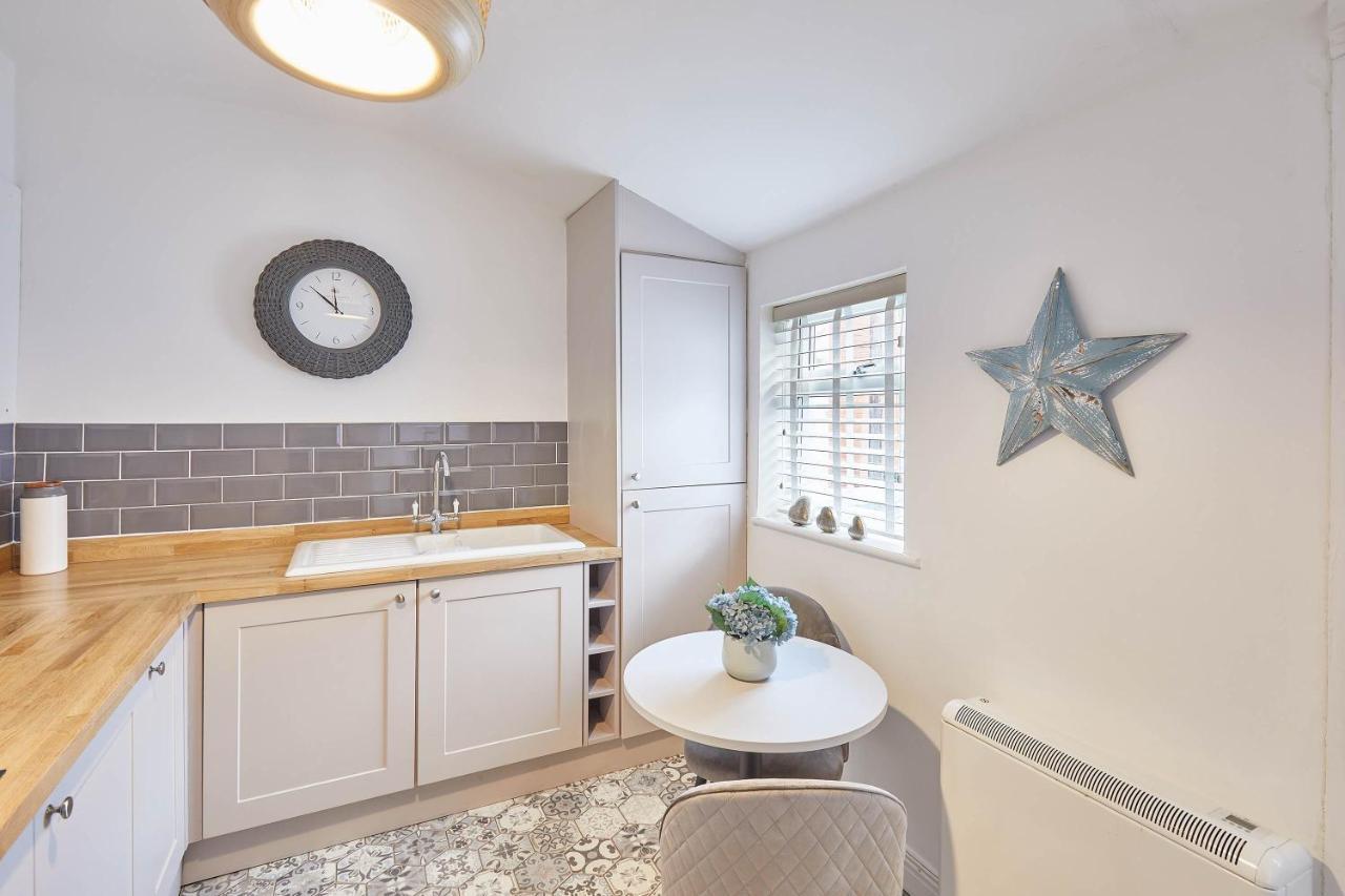 Host & Stay - Den At Westcliff Whitby Esterno foto